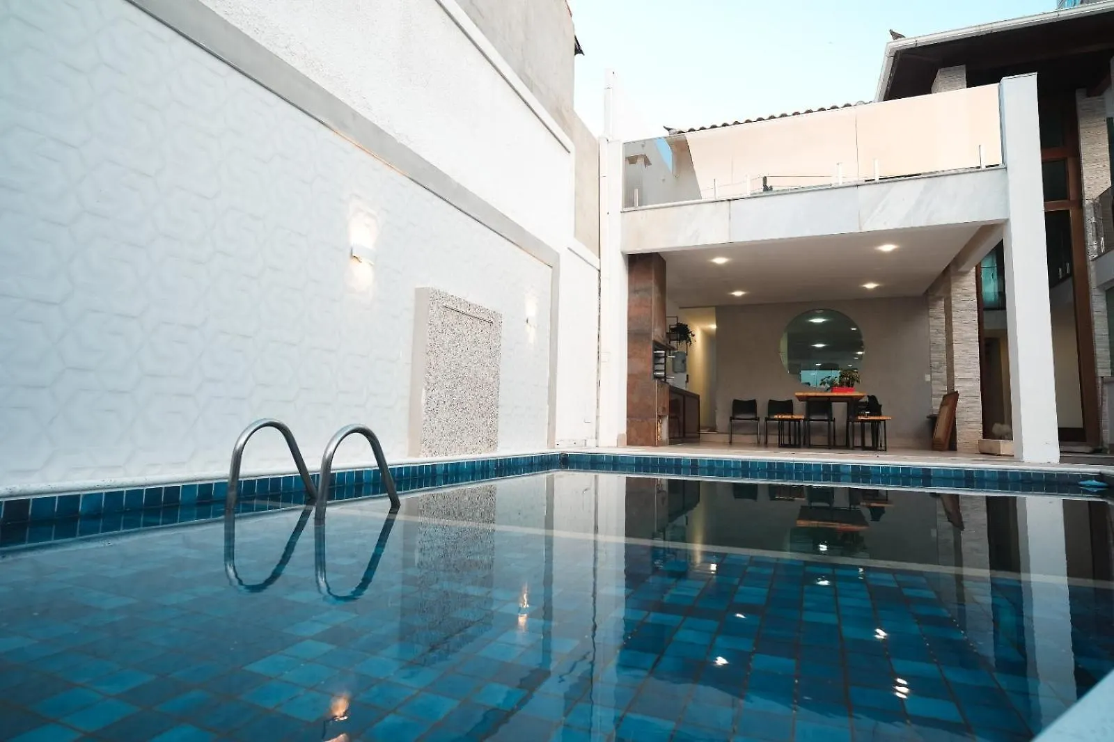 קאבו פריו Casa Independente Com Piscina E Sauna בית נופש